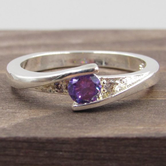 Jewelry - Size 5.75 Sterling Silver Purple CZ Diamond Ring